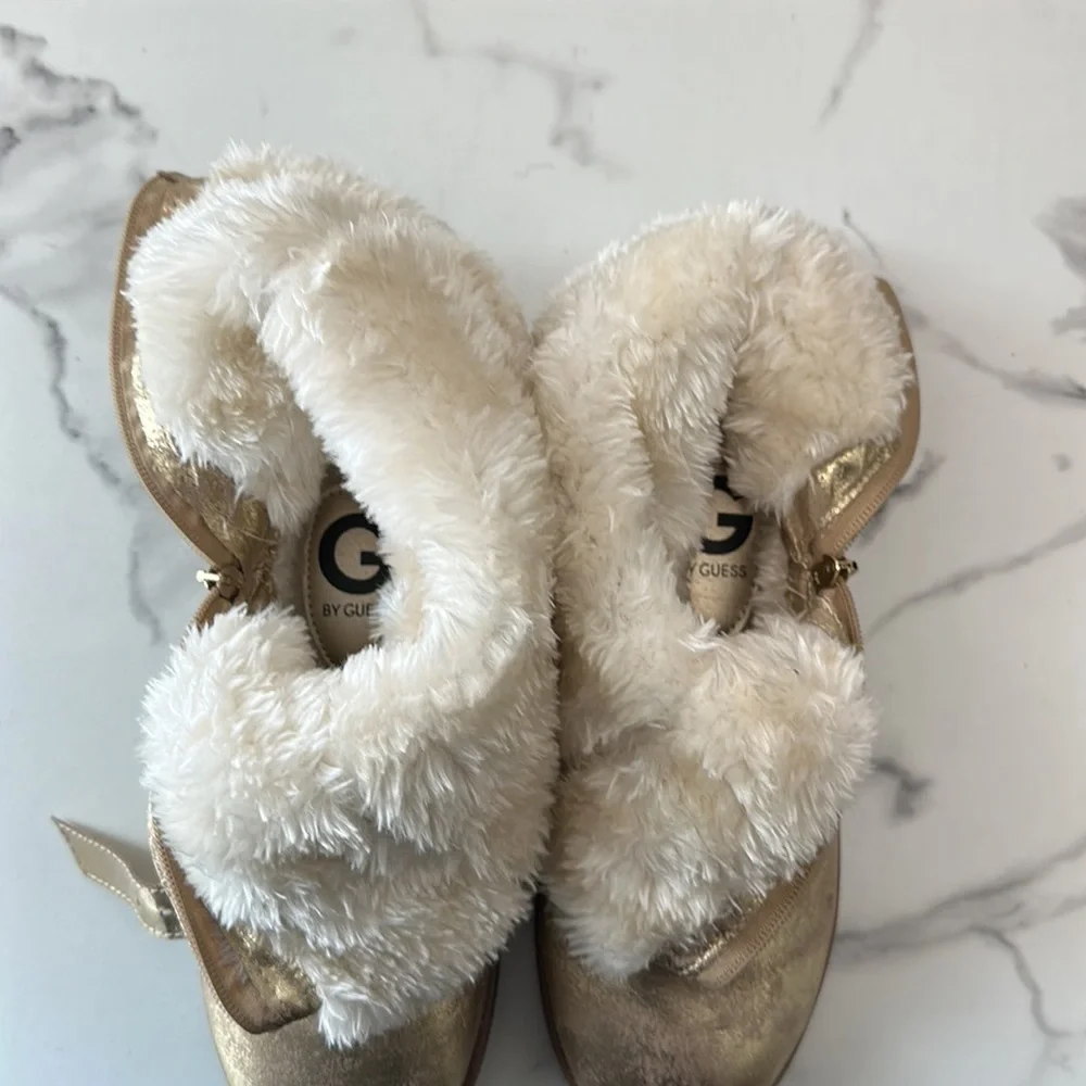 New- GUESS gold foil “look” boots - Picture 11 of 16